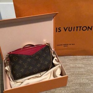 Louis Vuitton Pallas Clutch